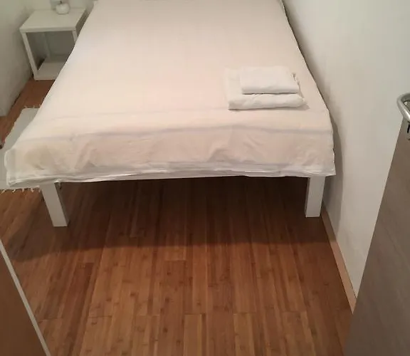 Elena Apartman Split