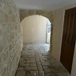 Elena Apartment *