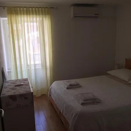Elena * سبليت